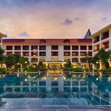 Senna Hue Hotel Ngoại thất bức ảnh The Royal