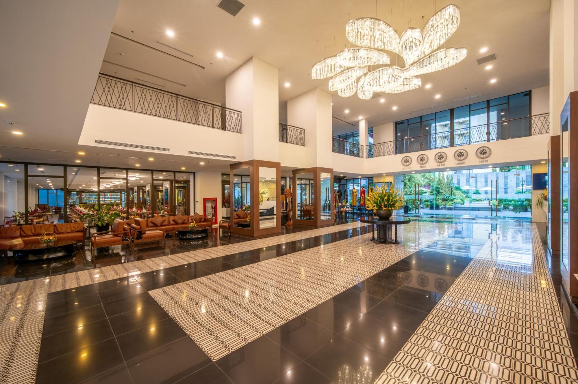 Senna Hue Hotel Ngoại thất bức ảnh Lobby